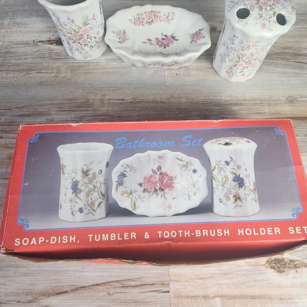 Vintage Ceramic Floral Bathroom‎ Set 3pc Soap Dish Tumbler Toothbrush Holder New